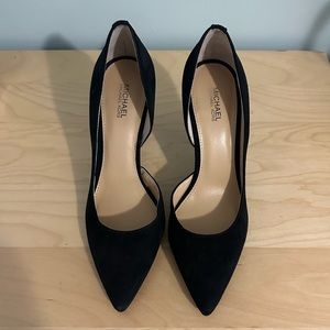 Michael Kors size 7 pointed toe pumps black suede
